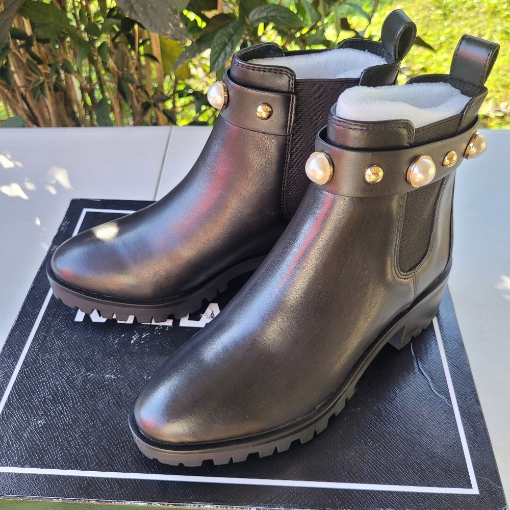 Karl Lagerfeld Paris! Boots!